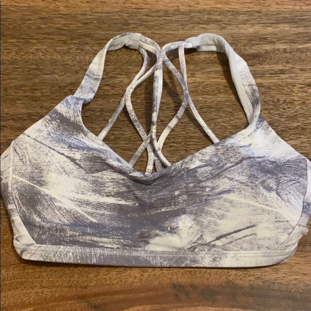 Lululemon light support bra size 2